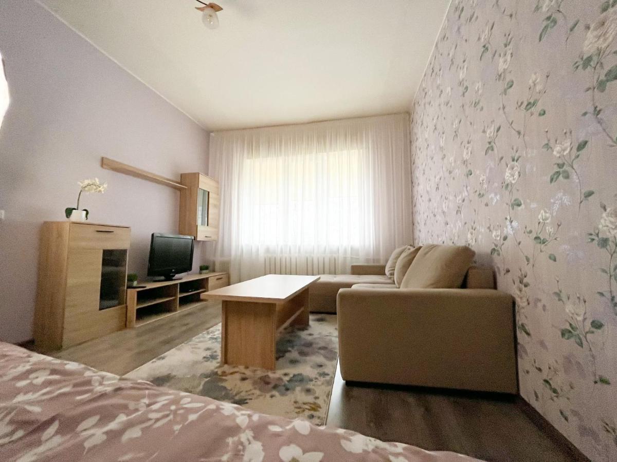 Pae 52 Apartment, Free Parking ,Airport 2Km タリン エクステリア 写真